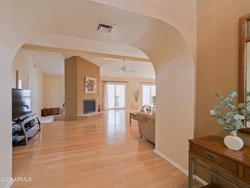 1216 E Winged Foot-14