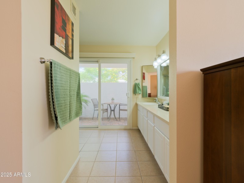 1216 E Winged Foot-26