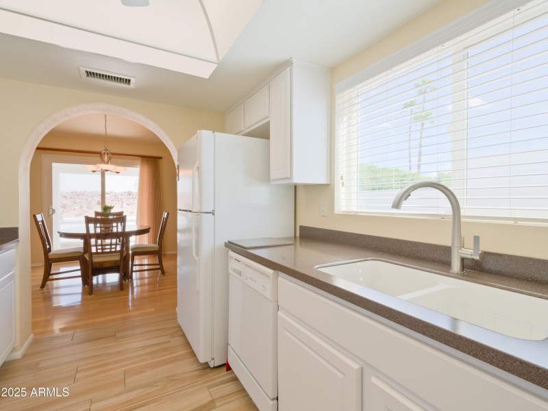 1216 E Winged Foot-33