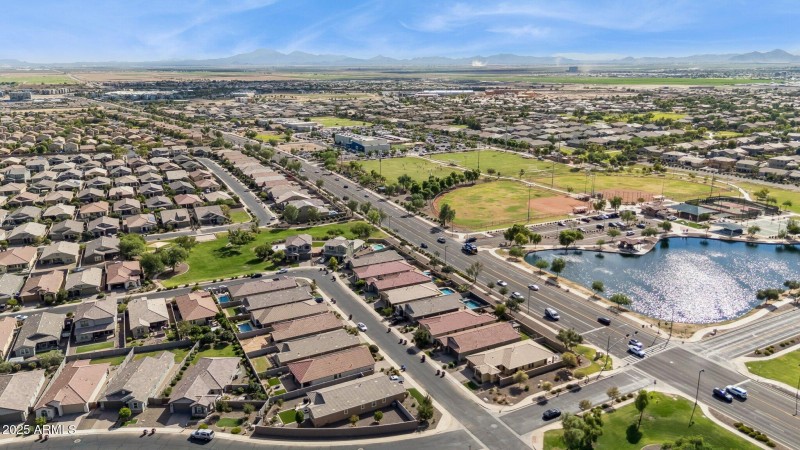 39-web-or-mls-19081-n-jameson-dr