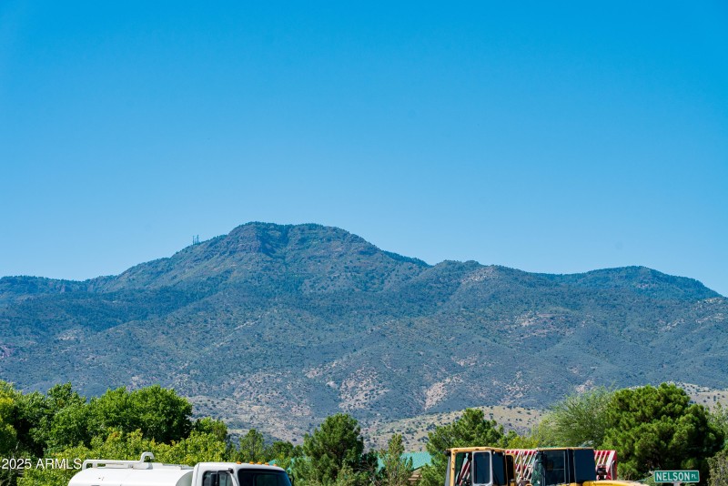 1054 Crenshaw AVE 200