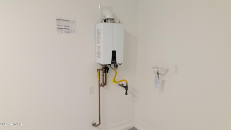 Tankless Gas water heater