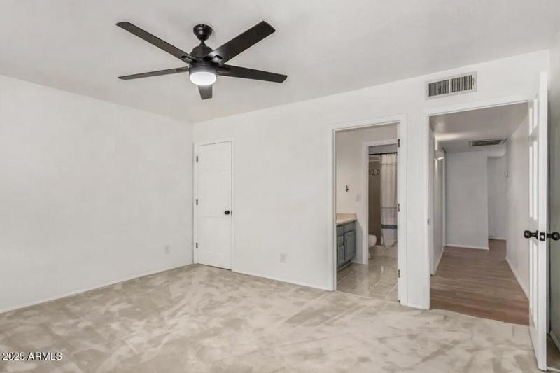 House (23)