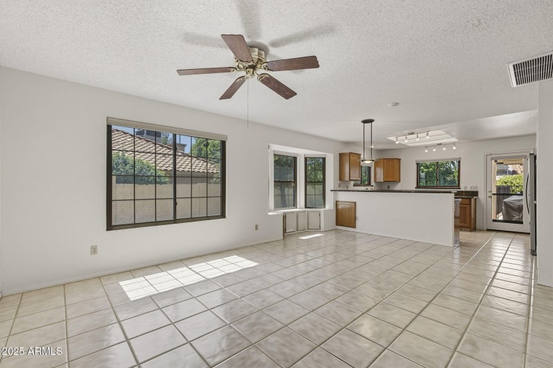 26-web-or-mls-58th Way-15