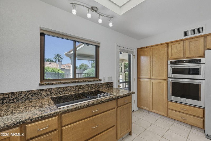 32-web-or-mls-58th Way-21