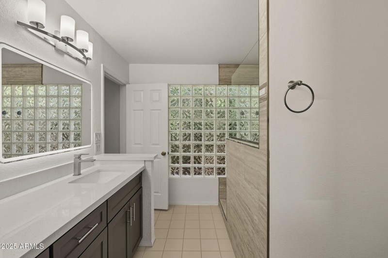 44-web-or-mls-58th Way-33
