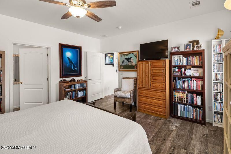 1054 Crenshaw AVE 200