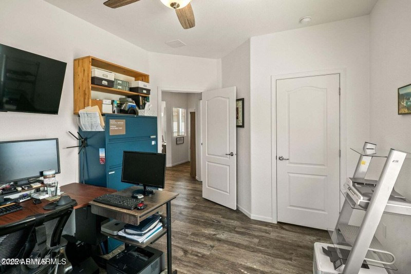 1054 Crenshaw AVE 200