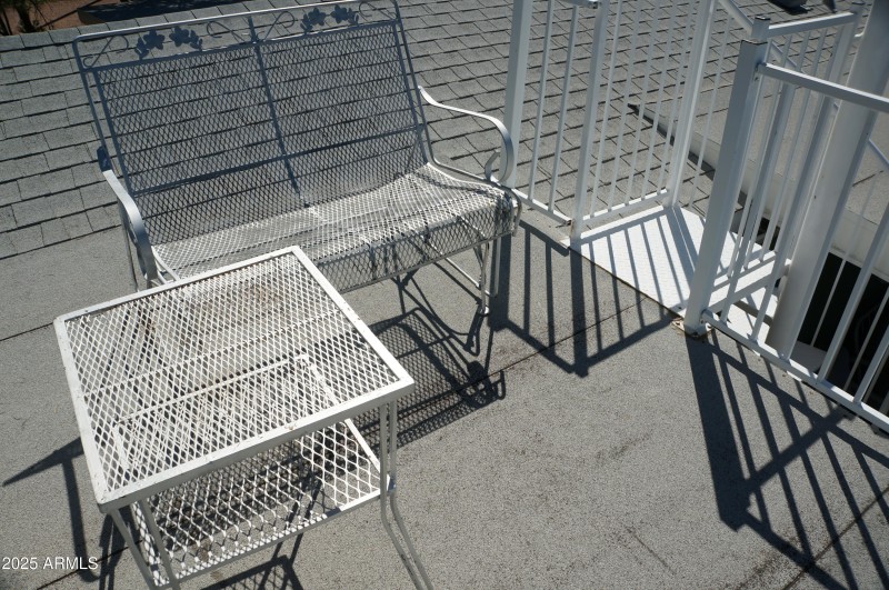 010 Roof deck viewing area