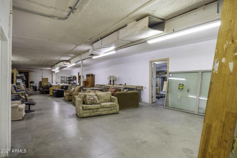 Back Showroom 1
