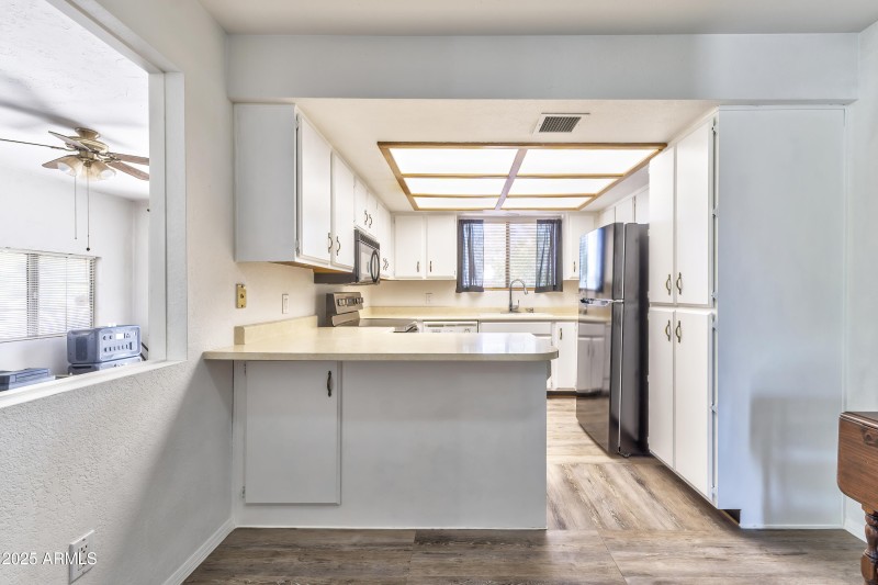 Tonto Way Interior - 09