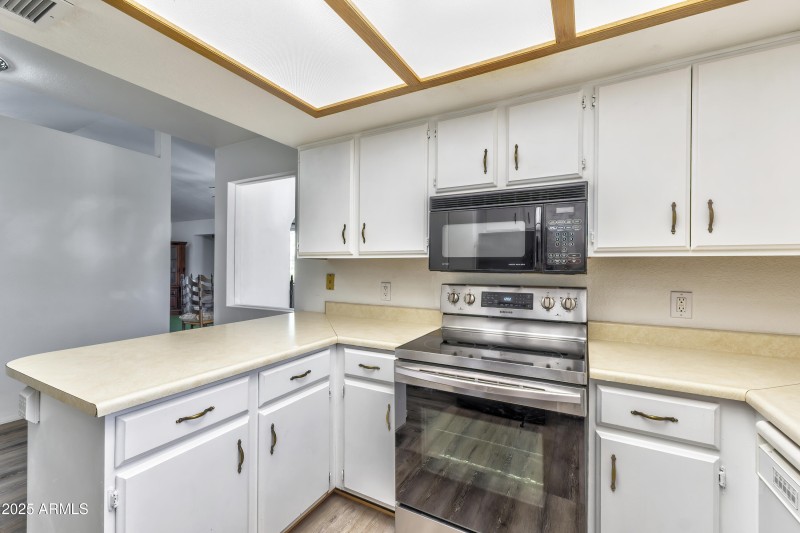 Tonto Way Interior - 12