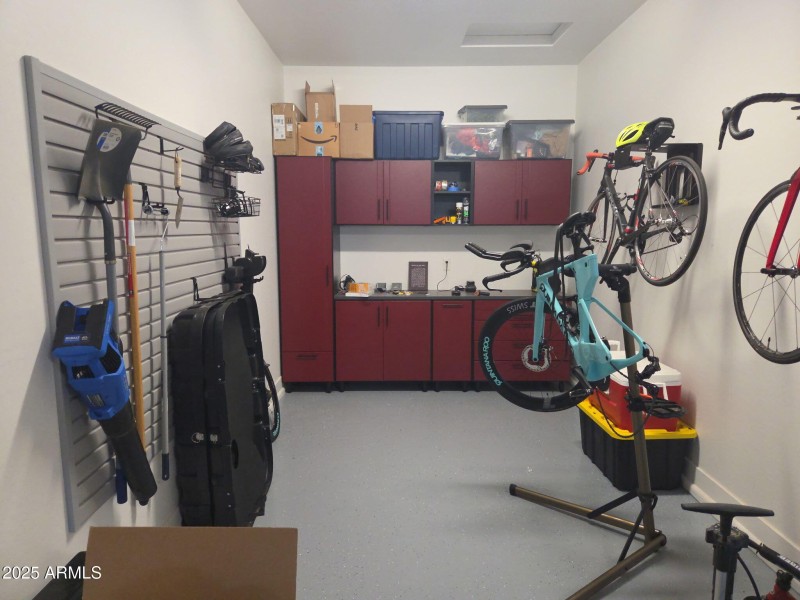 3-CAR TANDEM GARAGE