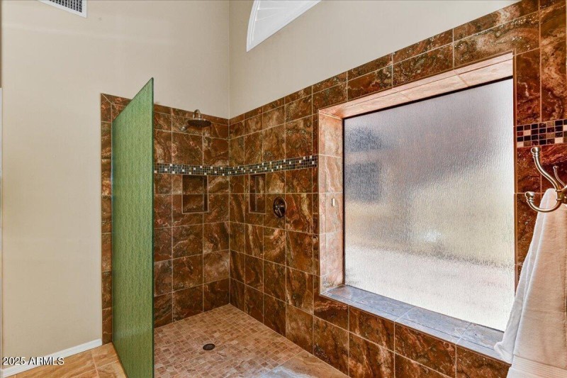 Upgraded shower