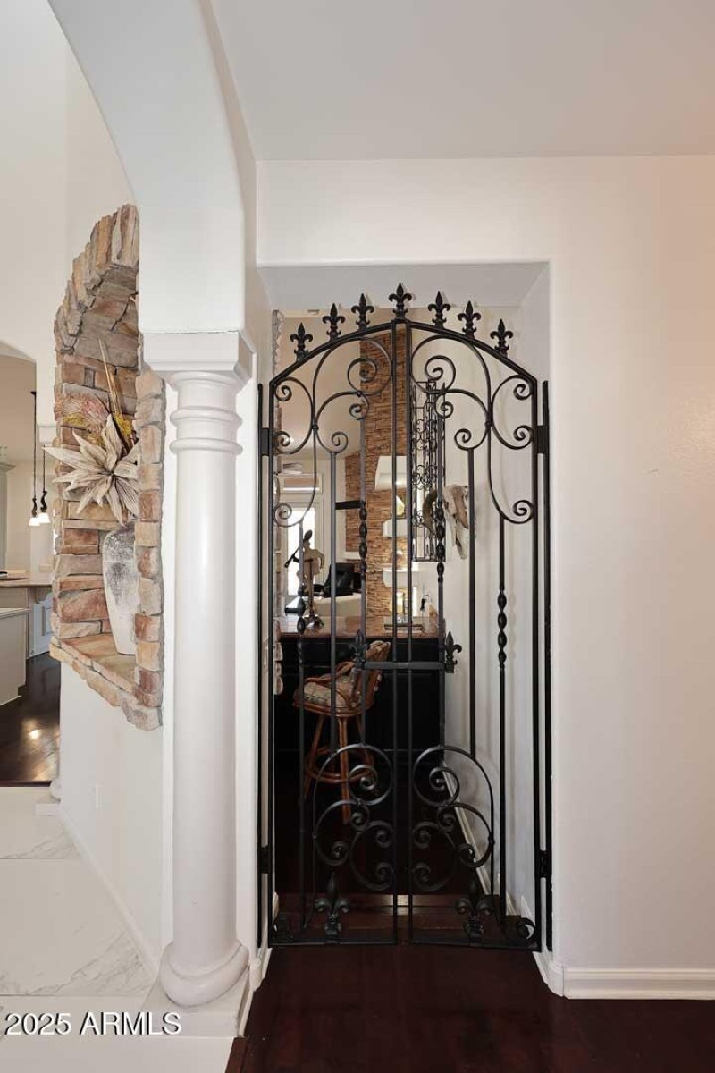 Family Room-Wet Bar2