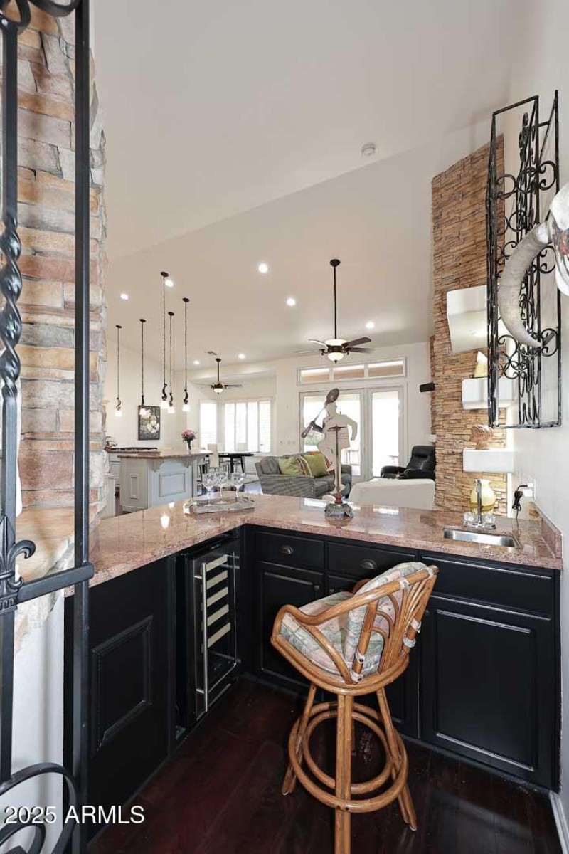 Family Room-Wet Bar3