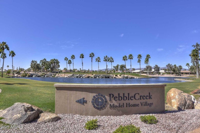 Pebble Creek-Sign