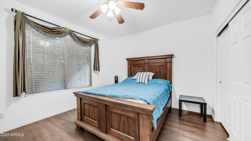 1951 W Bartlett Ct (18)