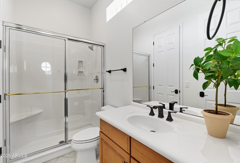 Ensuite Guest Bathroom