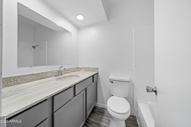Interior - 1517 Cushman Dr-15