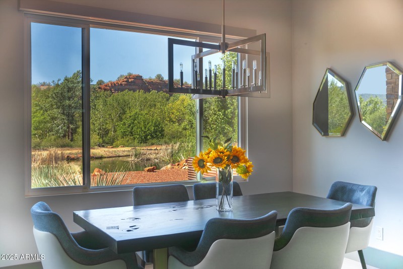 5 DINING RM POND