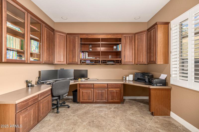 Bedroom 4/Office