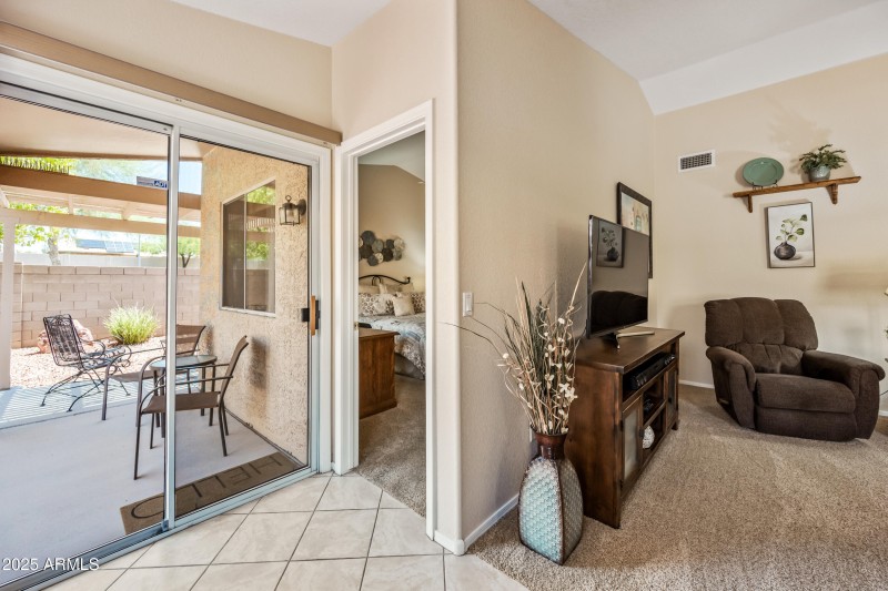 18-20957N107D-ocupix