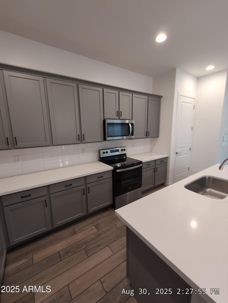 5-Aug 30 2025 04_27pm-Y89A