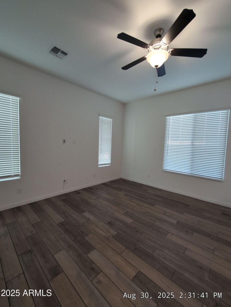 11-Aug 30 2025 04_31pm-saKz