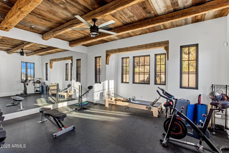 27-web-or-mls-D46A9263 copy