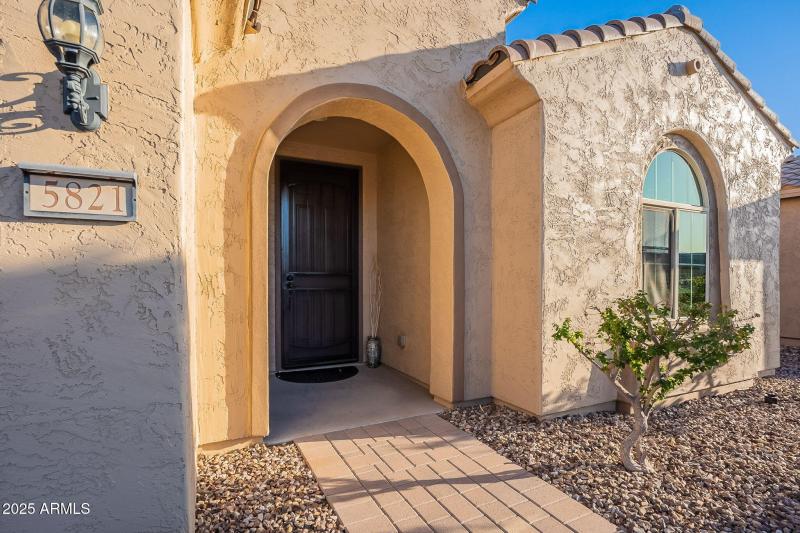 5821 W Cinder Brook Way