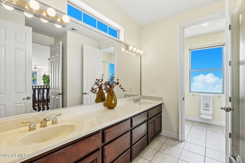 En-Suite Bathroom for Fourth Bedroom