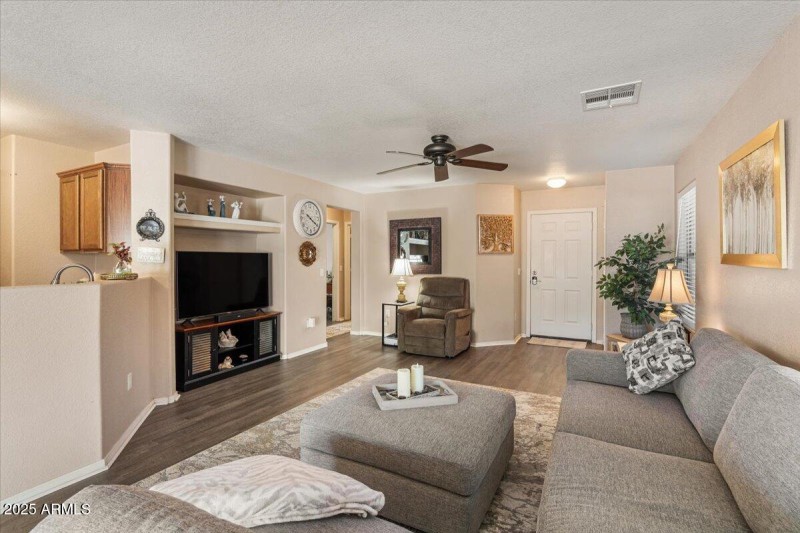 10-Living Room
