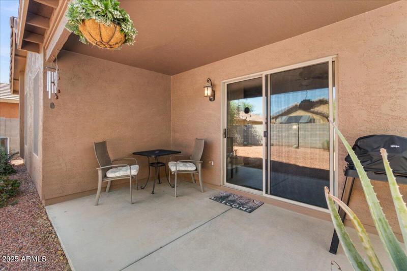 27-Back patio