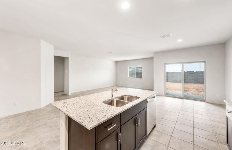 5.Kitchen