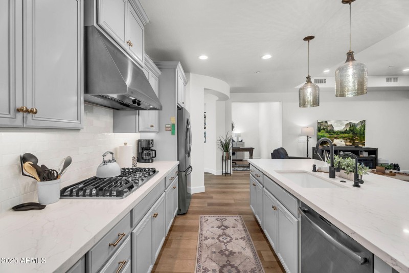 22-web-or-mls-Fulton-22