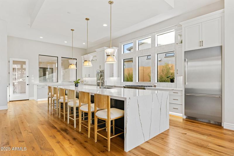 16-web-or-mls-13302-e-ranch-gate-rd