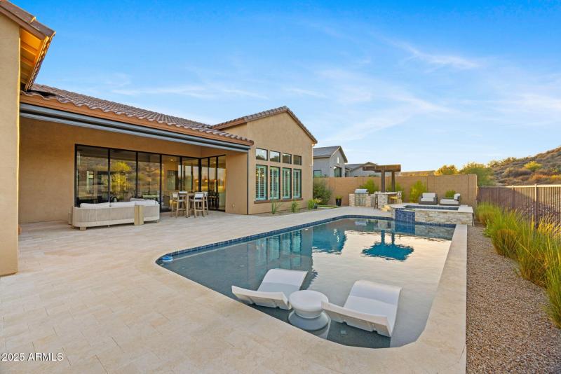 52-web-or-mls-13302-e-ranch-gate-rd