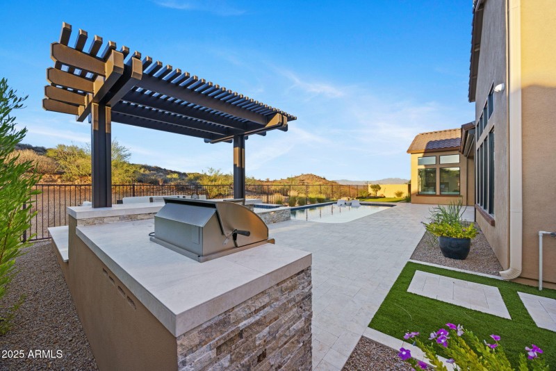 53-web-or-mls-13302-e-ranch-gate-rd