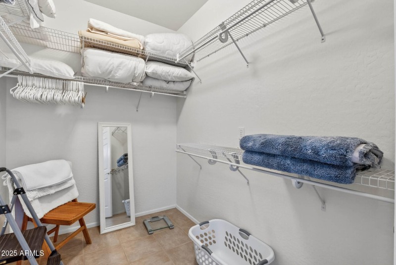 Walk-in Closet