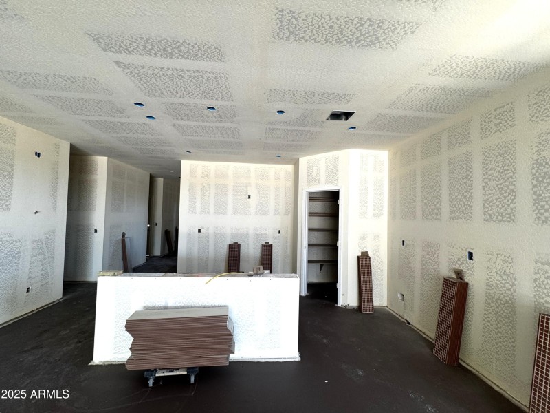 8 - Kitchen