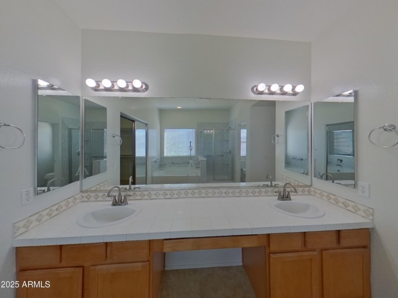 10_pc_tDEaKNoV6f_wHwNom40ci_layout_1