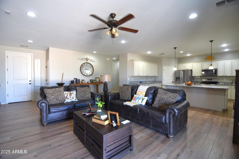 20250318235947847065000000-o