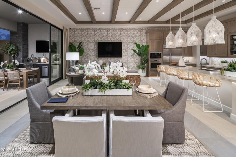 Casual Dining
