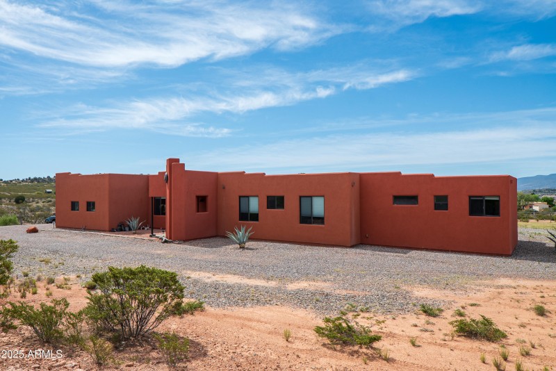 JL_7375SlidingStopLane-exteriors-03