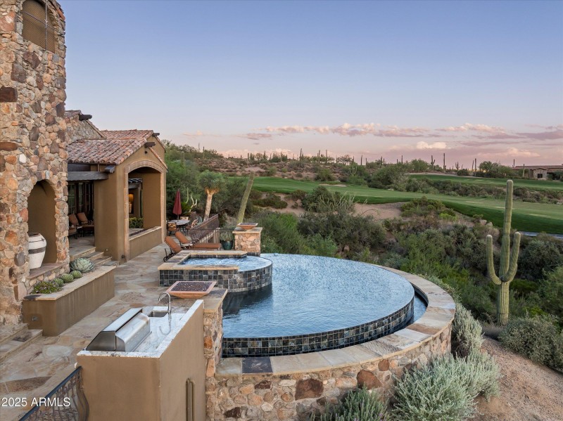 Pool and Spa Ariel