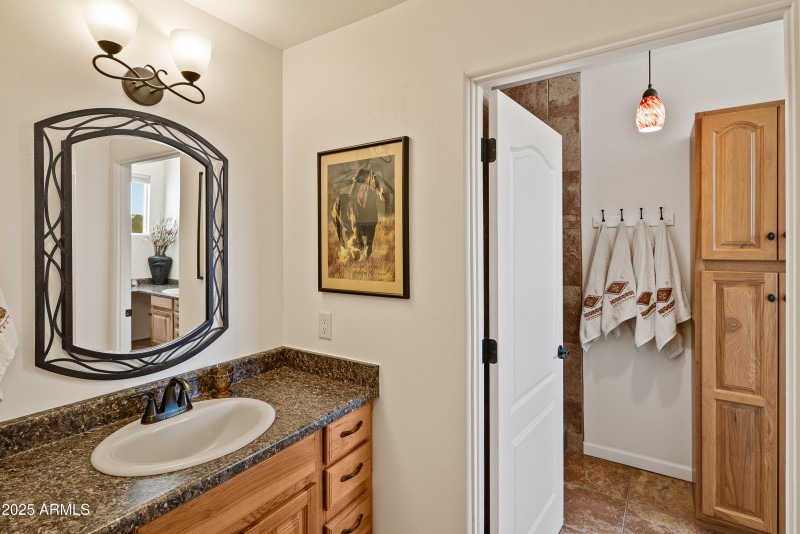 JL_7375SlidingStopLane-interiors-28