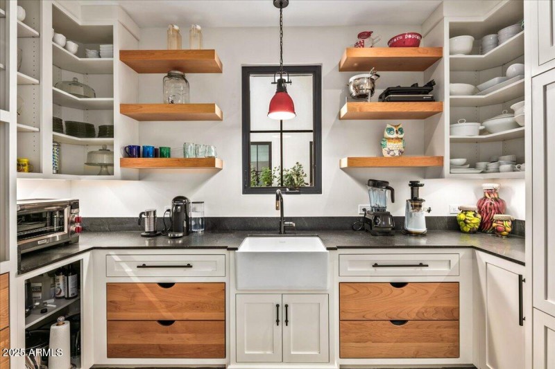 Butler's Pantry