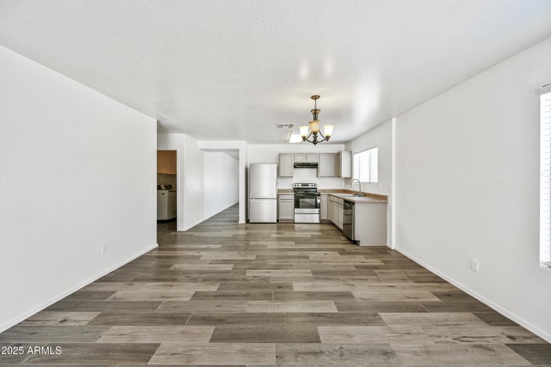 10-225EGS-ocupix-9-10