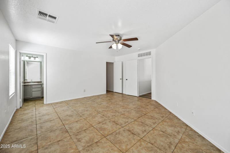 17-225EGS-ocupix-9-10